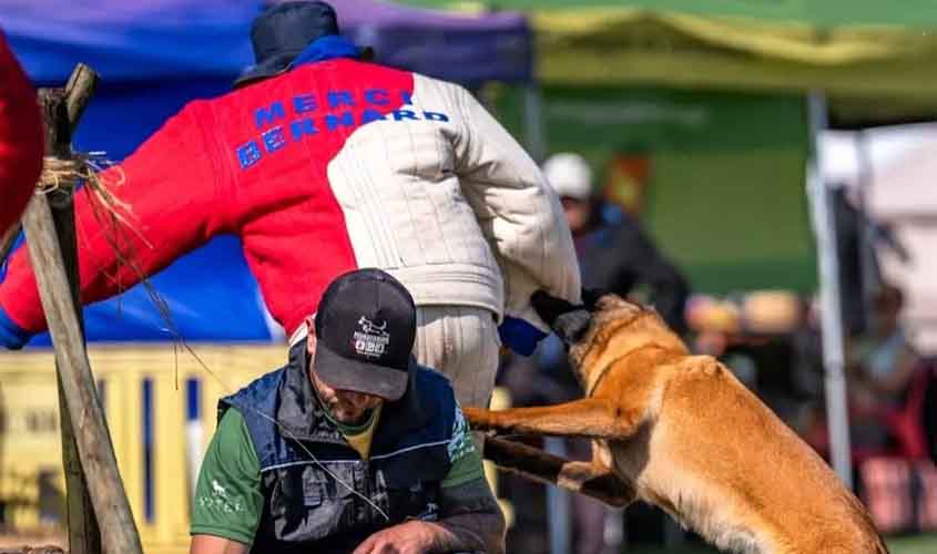 Município sedia seminário inédito sobre adestramento canino com foco em segurança e bem-estar animal