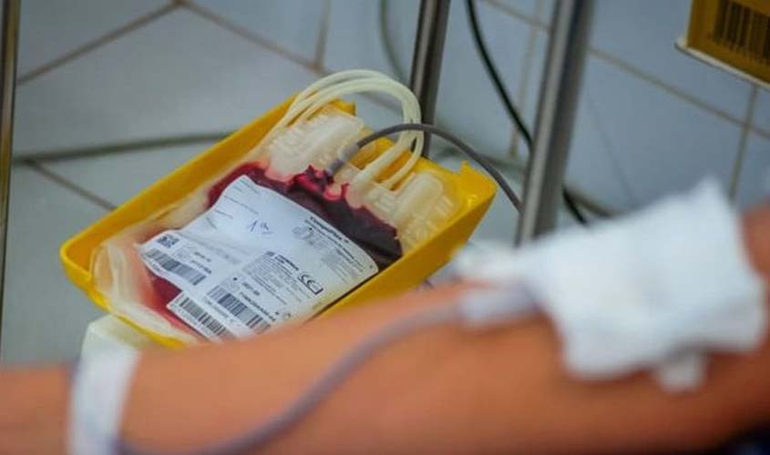 Município e Fhemeron promovem doação de sangue