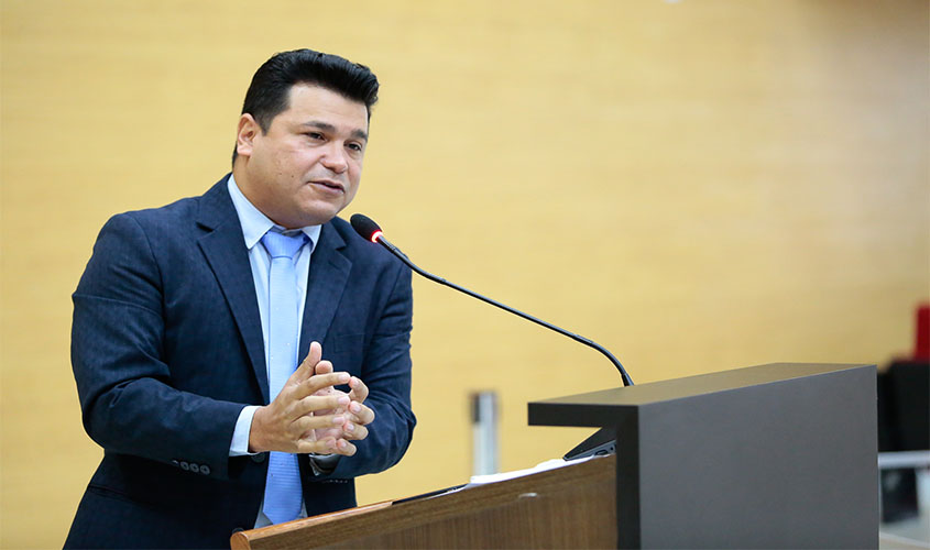 Deputado Marcelo Cruz cobra compromisso do DER com as estradas de Porto Velho