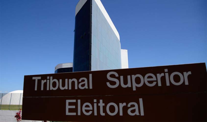 Termina nesta quinta-feira prazo para pedir voto em trânsito