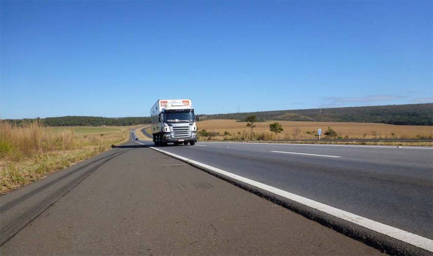 Reconhecida responsabilidade de empresa por atropelamento de caminhoneiro