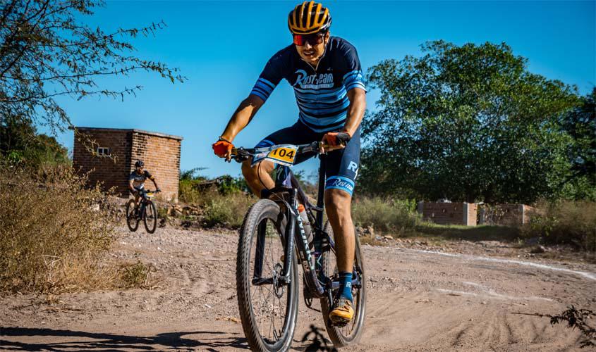 Professor da UNINASSAU explica os benefícios da prática do ciclismo