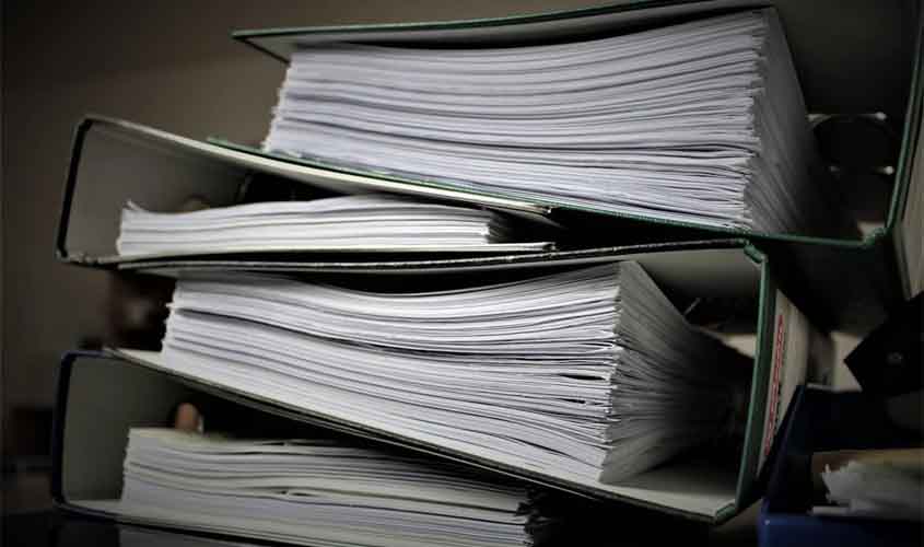 'Veja os documentos para contratação de profissional'