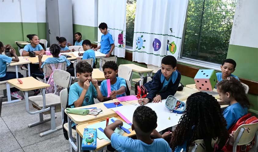 Ensino integral acelera aprendizado de vulneráveis