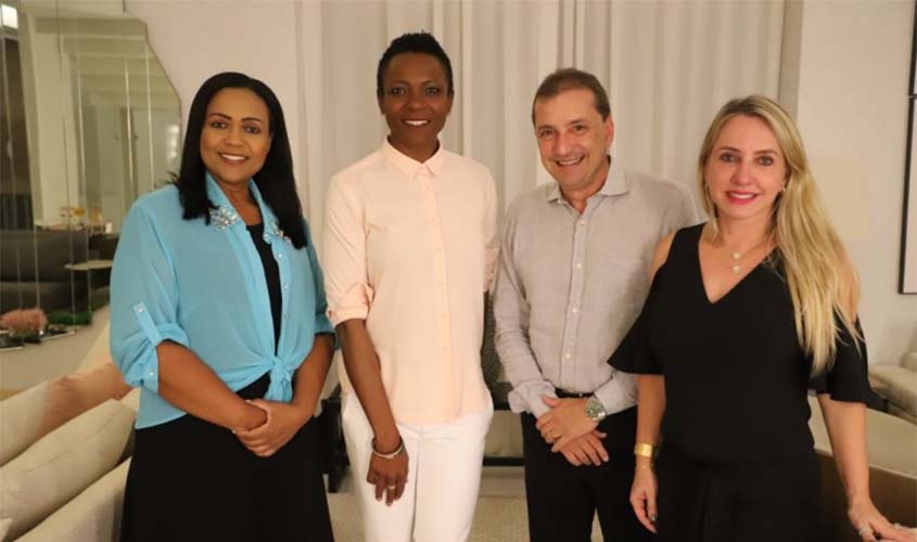 Prefeito Hildon Chaves recebe visita da embaixadora de Barbados no Brasil
