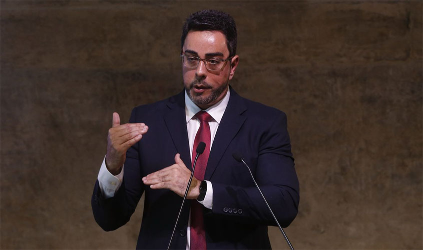 TRF2 aplica pena de censura a Bretas por superexposição em eventos