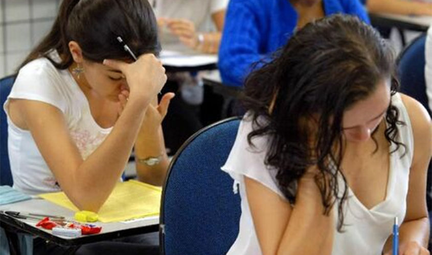 Mulheres são responsáveis por 60% das inscrições do Enem 2020