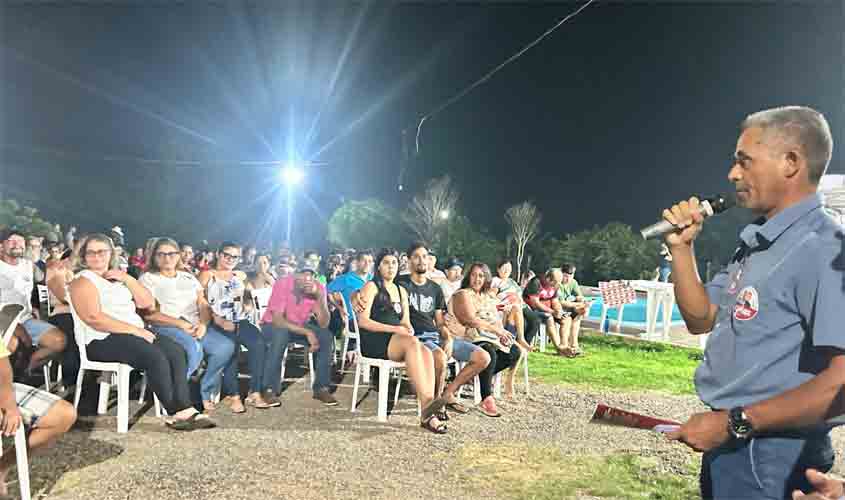 Reunião de candidato a prefeito Carlinhos Pessoa (PT) mobiliza apoiadores em Teixeirópolis