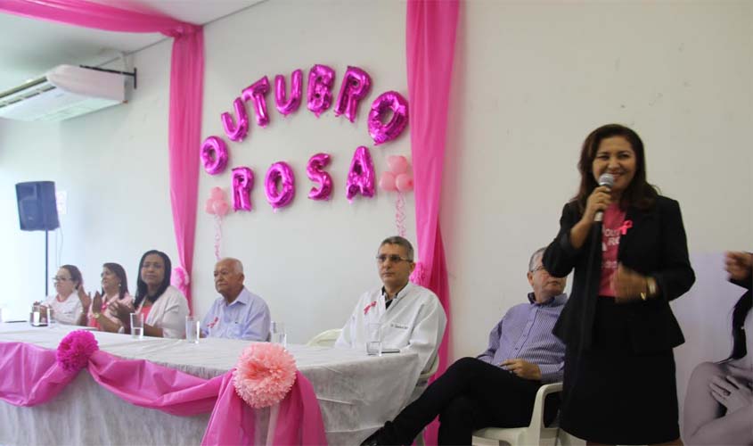 Prefeitura estimula mulheres à prevenção do câncer de mama
