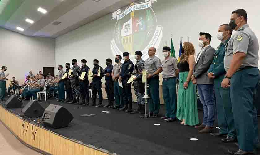 Deputado Marcelo Cruz é agraciado com Medalha “Mérito do Batalhão Belmont” da PM/RO