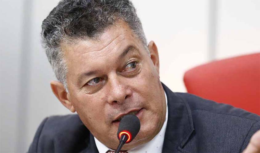 Tribunal anula condenação por improbidade imposta ao ex-deputado Edson Martins