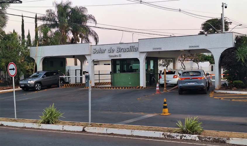 Moraes libera Bolsonaro para festa em casa