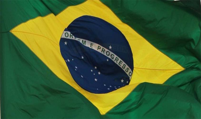 Governo de Rondônia e Exército realizam homenagem ao Dia da Bandeira no Palácio Rio Madeira