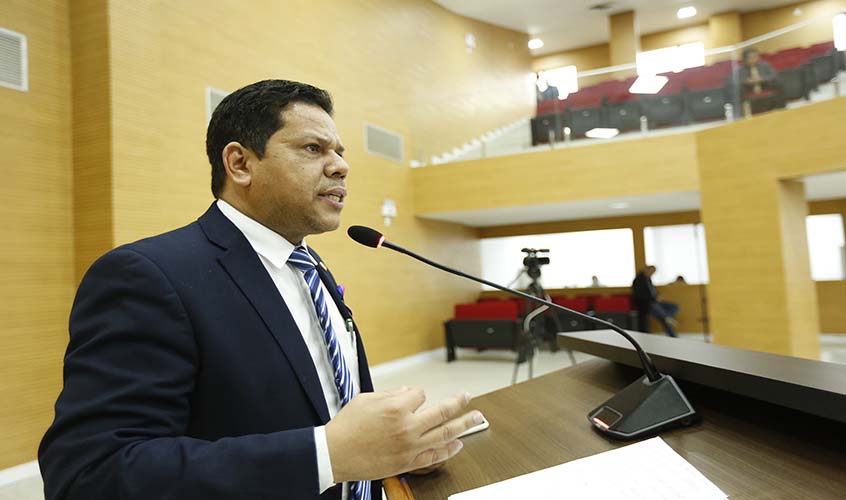 Deputado exige explicações para áudios vazados de promotora de Justiça envolvendo seu nome