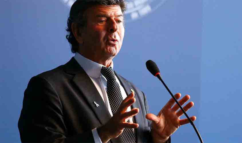 Fux diz que é preciso aprimorar segurança após ataques ao STJ e TSE