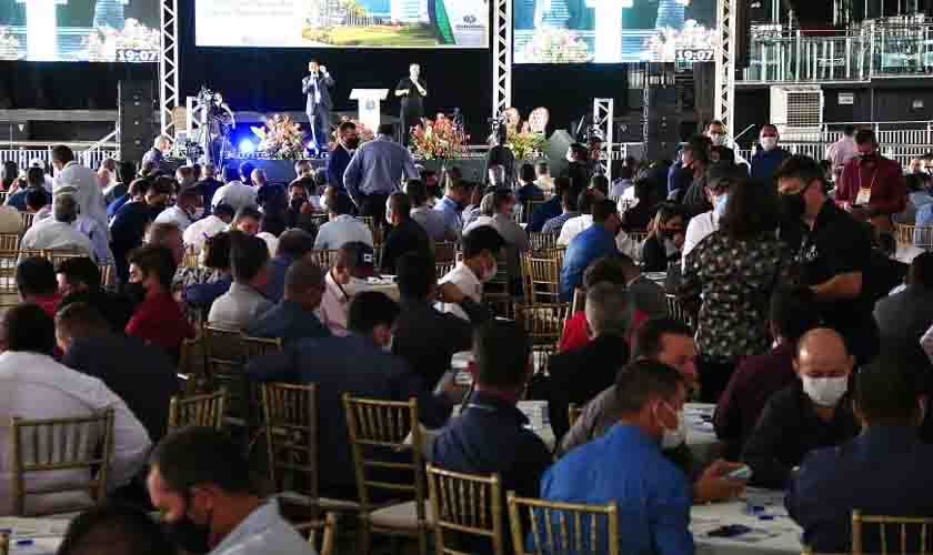 Relações institucionais, receita e gestão foram abordados no Fórum de Prefeitos e Vereadores