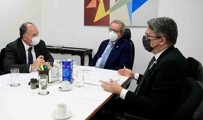 Senadores apresentam texto alternativo à PEC dos Precatórios  