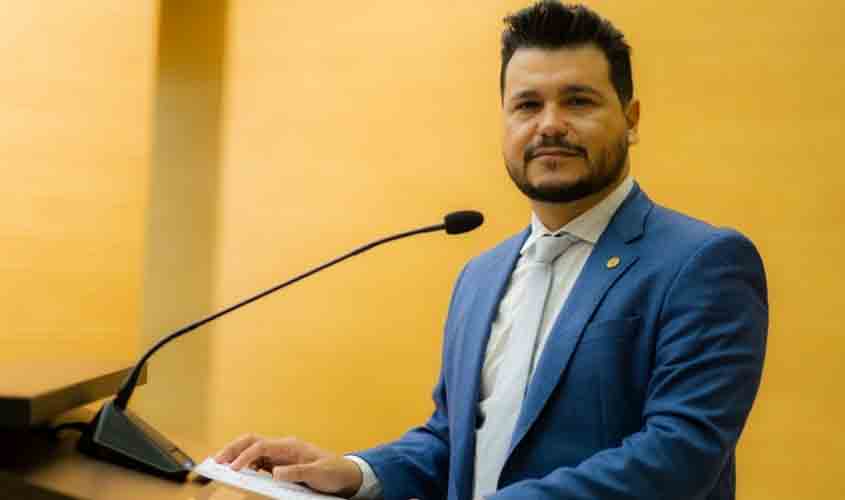 Assembleia encerra mandato de sucesso com Marcelo Cruz, que anuncia abono aos servidores