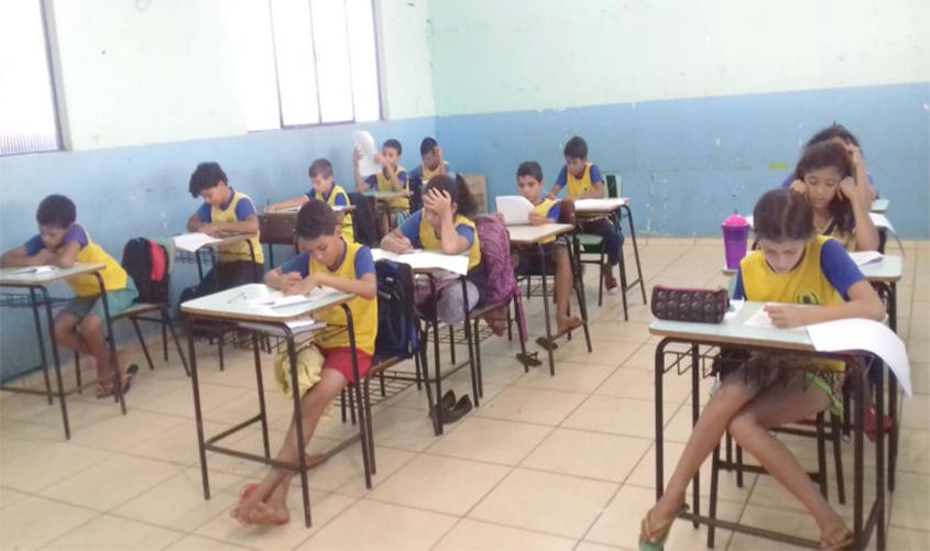 Prefeito assina ordem de serviço para reformas em três escolas