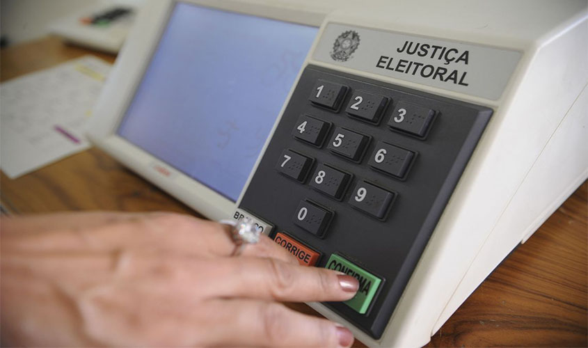 TSE aprova resoluções sobre gestão do fundo eleitoral
