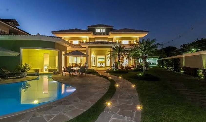 Como construir em condomínio de luxo