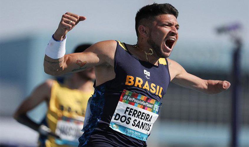 Petrúcio Ferreira e Beth Gomes são os melhores do ano