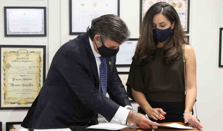 Judiciário firma parceria com universidade de Oxford para fortalecer pesquisas