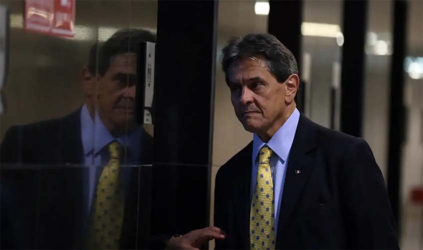 Alexandre de Moraes nega pedido de liberdade de Roberto Jefferson