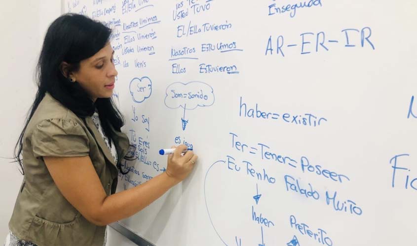 Deputados aprovam abono à educação de RO