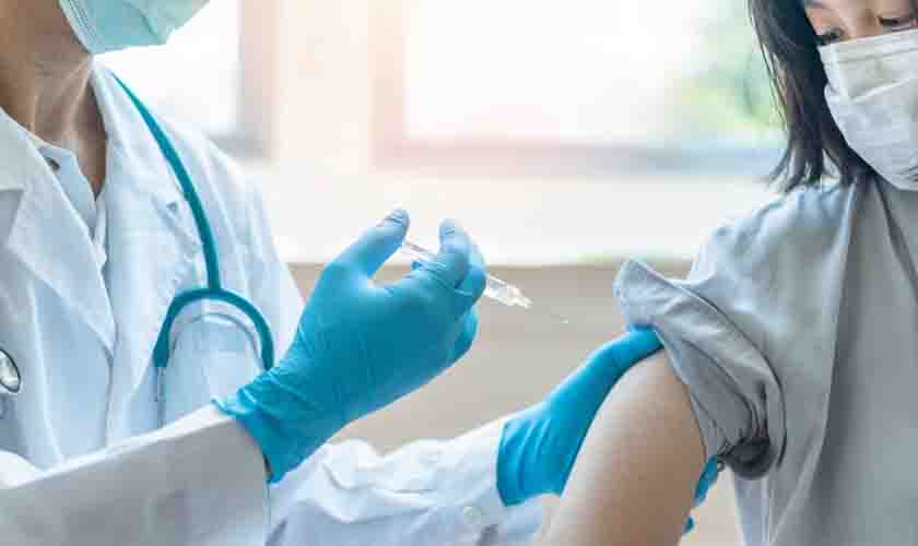 Escolas particulares podem exigir a vacina contra a Covid-19 para menores de idade?