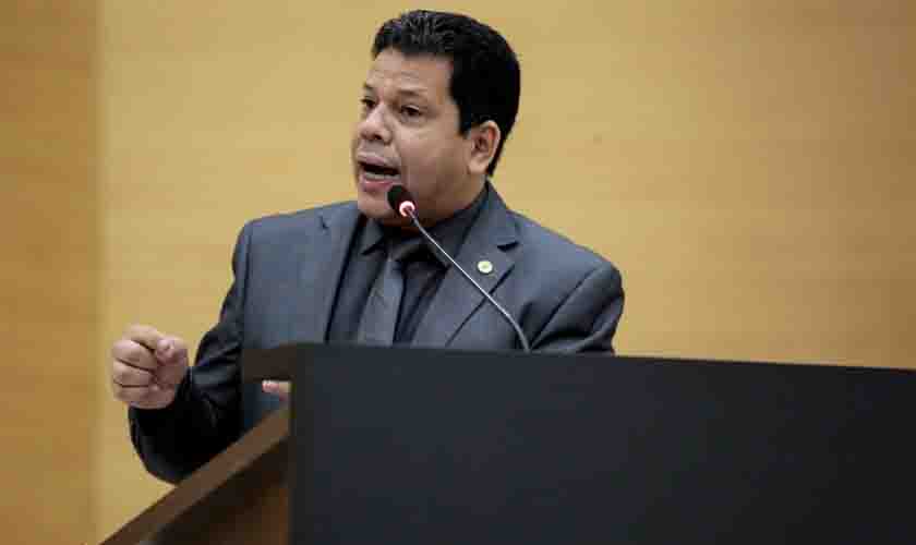 Deputado Jair Montes pede adequação do magistério estadual conforme piso salarial profissional nacional do magistério para 2022 