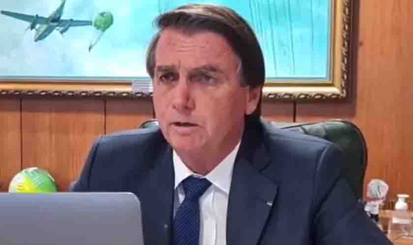 Bolsonaro volta a dizer que 