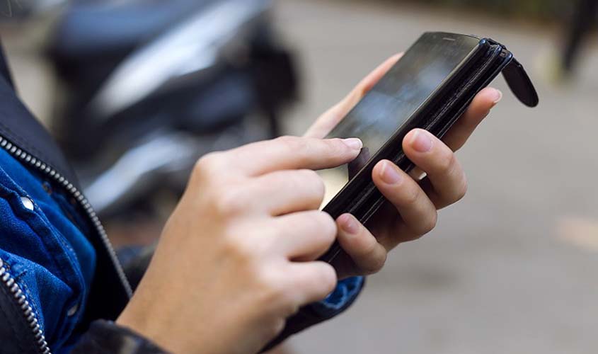 CSP analisa propostas contra furtos de celulares e fraudes