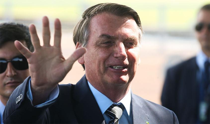Bolsonaro muda agenda para discutir reforma administrativa