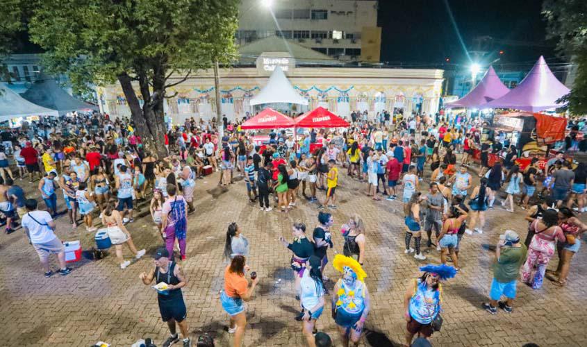 Terceira edição do Mercado Folia garantiu diversão gratuita aos foliões
