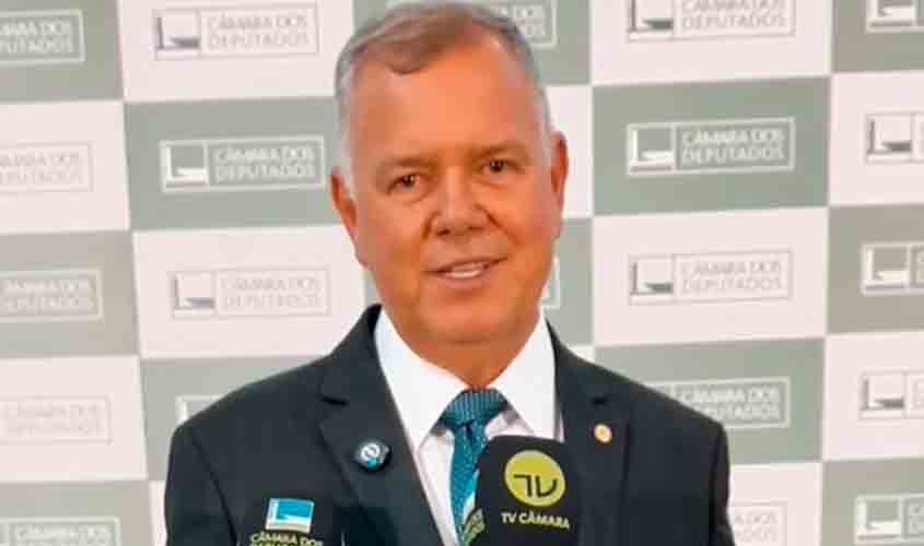 Deputado Lúcio Mosquini anuncia portaria da gratificação por desempenho na transposição 