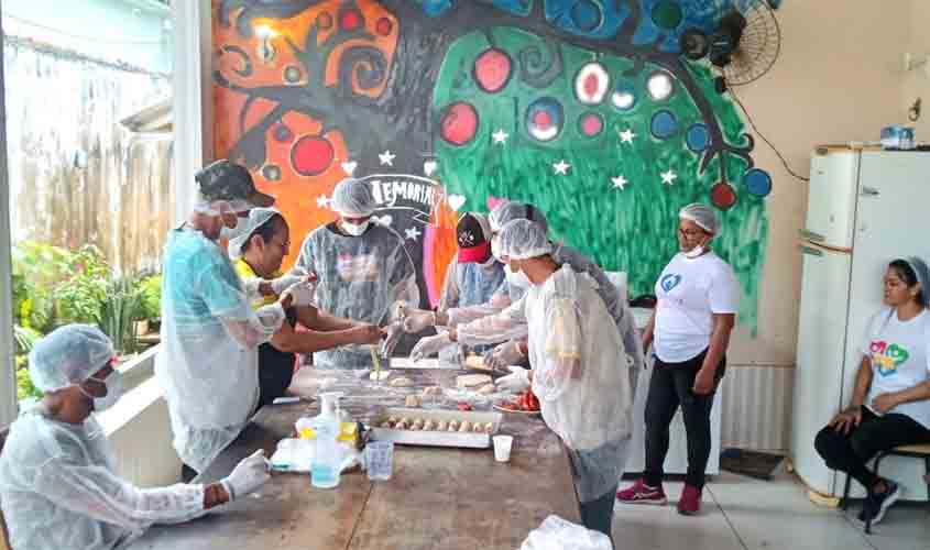 Centro Pop realiza projeto de oficina de culinária com pessoas em situação de vulnerabilidade