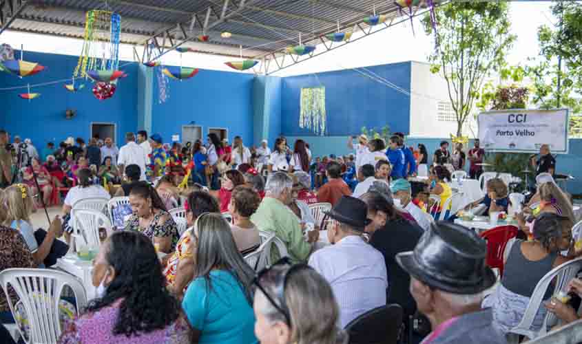 Centro de Convivência do Idoso inicia atividades 2025 com o tradicional 'Carnaval do CCI'
