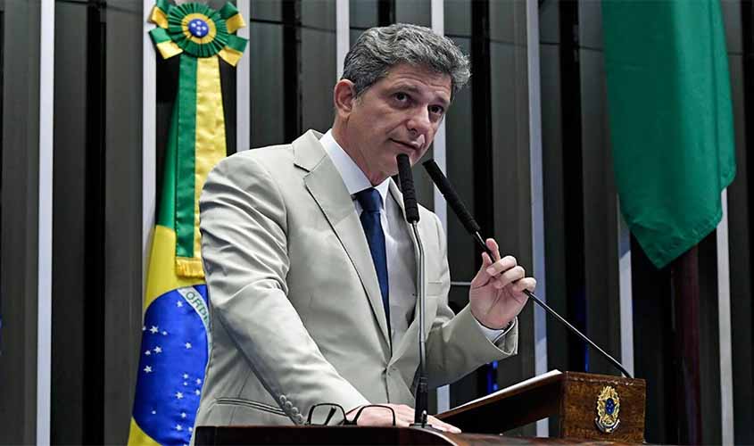 Rogério Carvalho critica proposta de reforma da Previdência