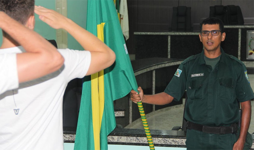 CORONAVÍRUS: Cerimônia de juramento à bandeira e dispensa militar é adiada