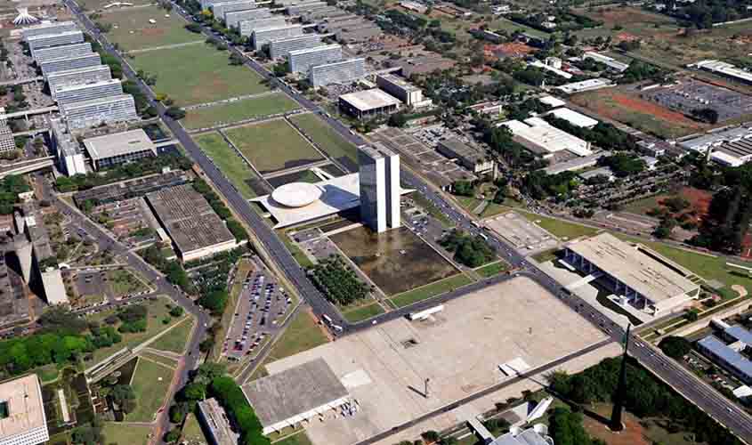 Senado aguarda deliberação da Câmara sobre PEC da reforma administrativa  