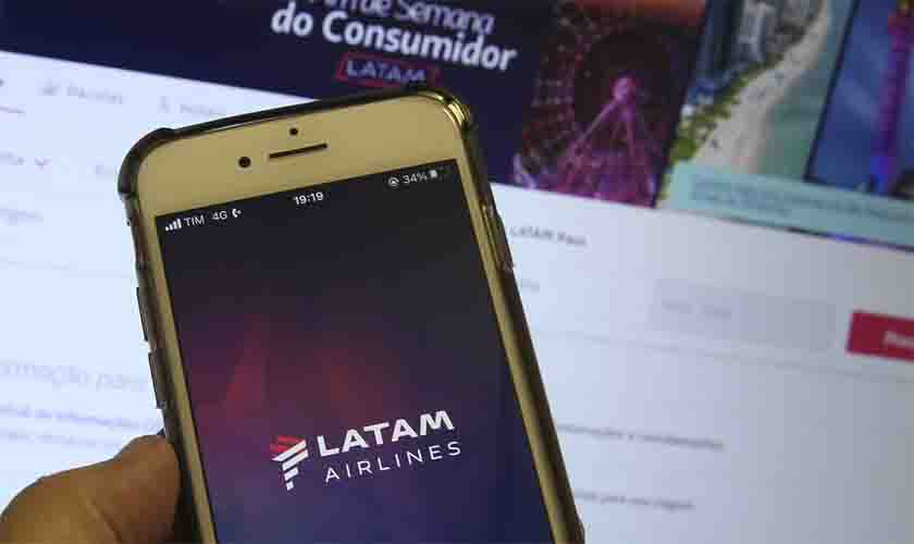 Latam suspende 21 voos nacionais devido ao aumento dos combustíveis