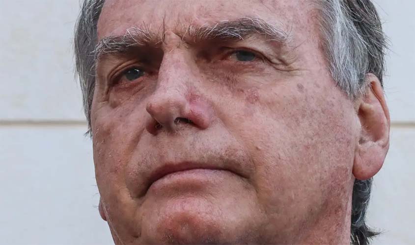 Bolsonaro deu a ordem para fraudar cartão de vacina, diz PF