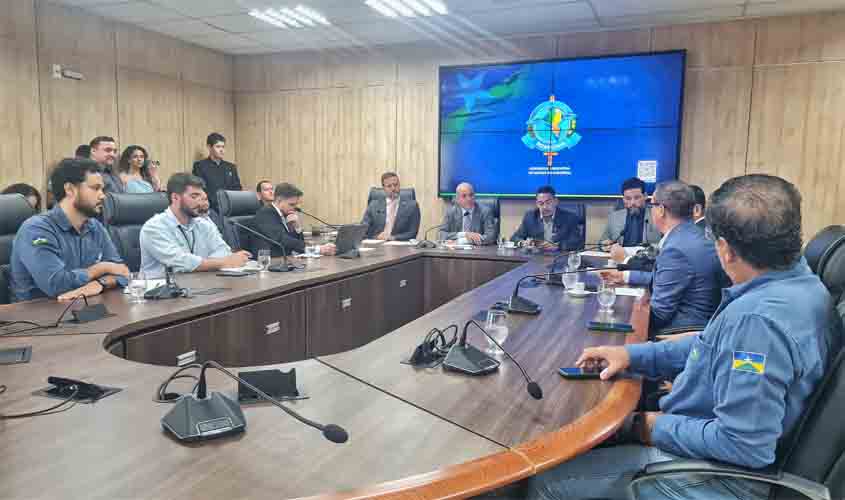 Ismael Crispin lidera debate sobre Zoneamento e anuncia audiências públicas no interior do estado