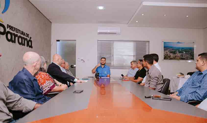 Prefeito se reúne com representantes da Omeji para revitalização da Praça da Bíblia