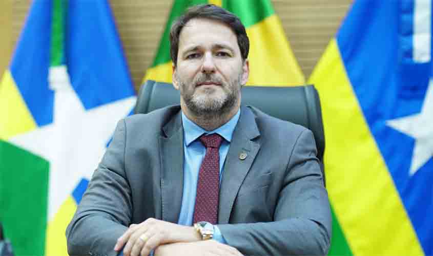 Deputado Alex Redano solicita manutenção emergencial da RO-205 em Cujubim