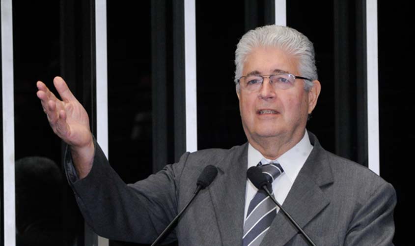 Negado recurso de jornalista em ação indenizatória contra senador Roberto Requião