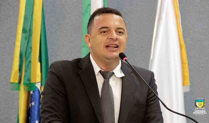 Prefeito Fúria veta leis a favor das mulheres, contra violência doméstica e vacinação para profissionais da educação