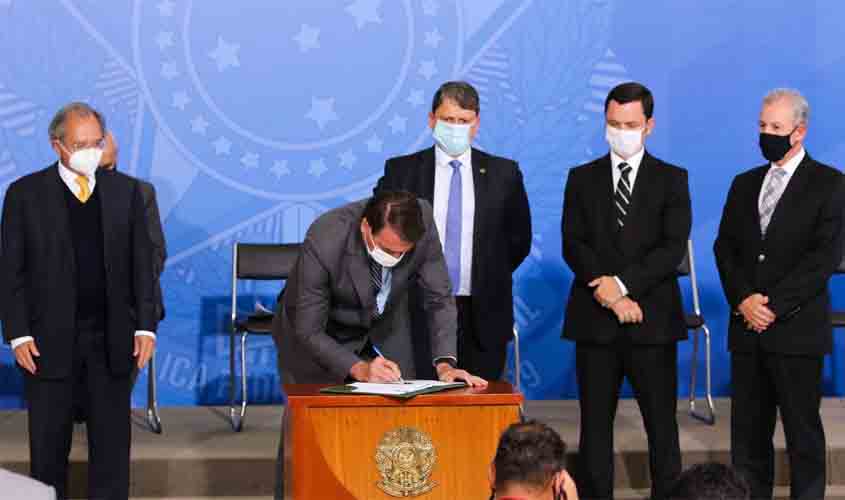 Governo lança programa para ampliar renda de caminhoneiros