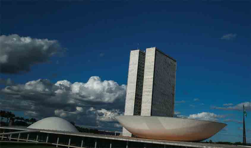 Câmara aprova suspensão de despejo de imóveis até o fim do ano